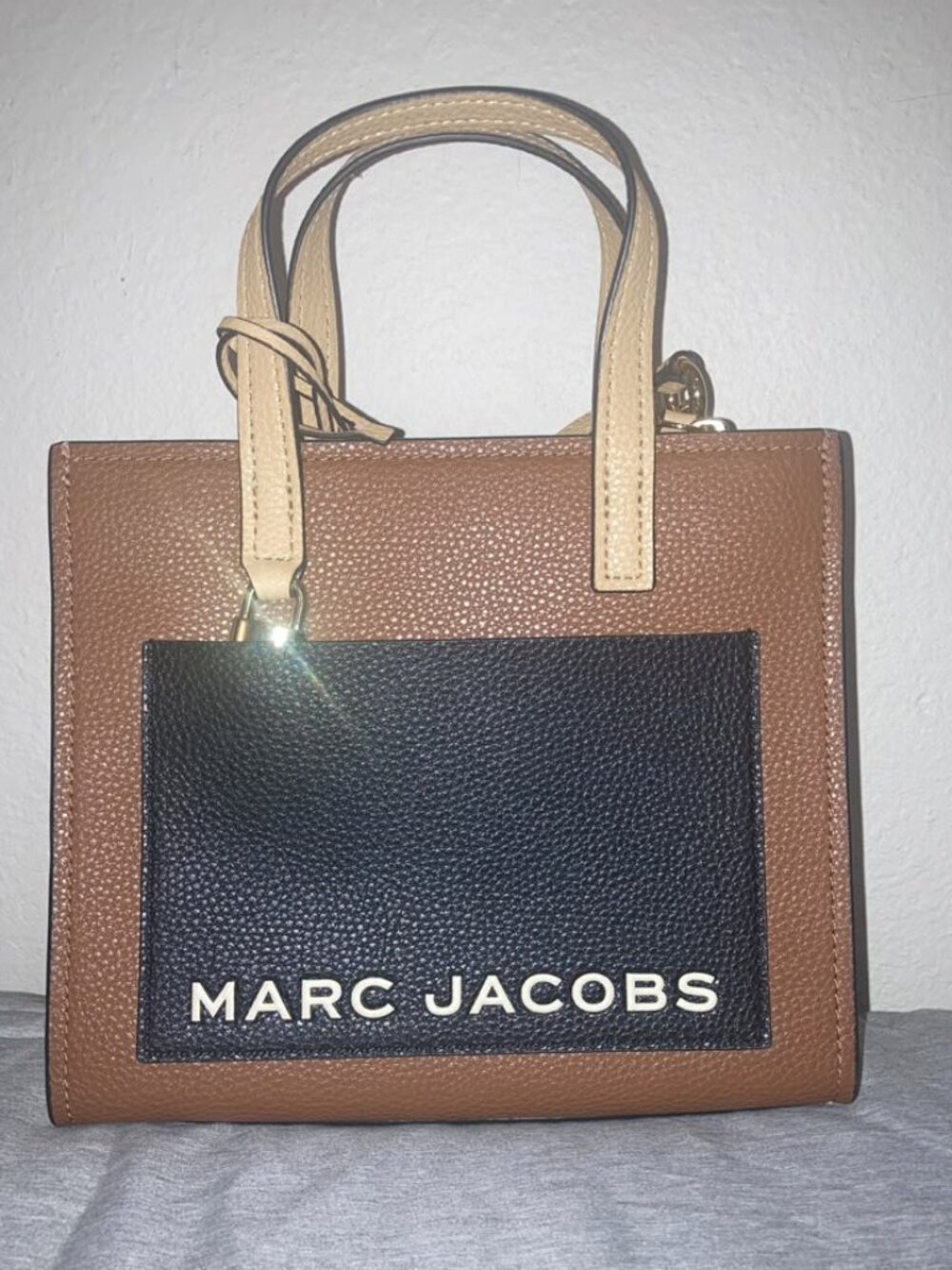 Marc Jacobs Grind Mini Leather Tote Crossbody Bag (New without tags)